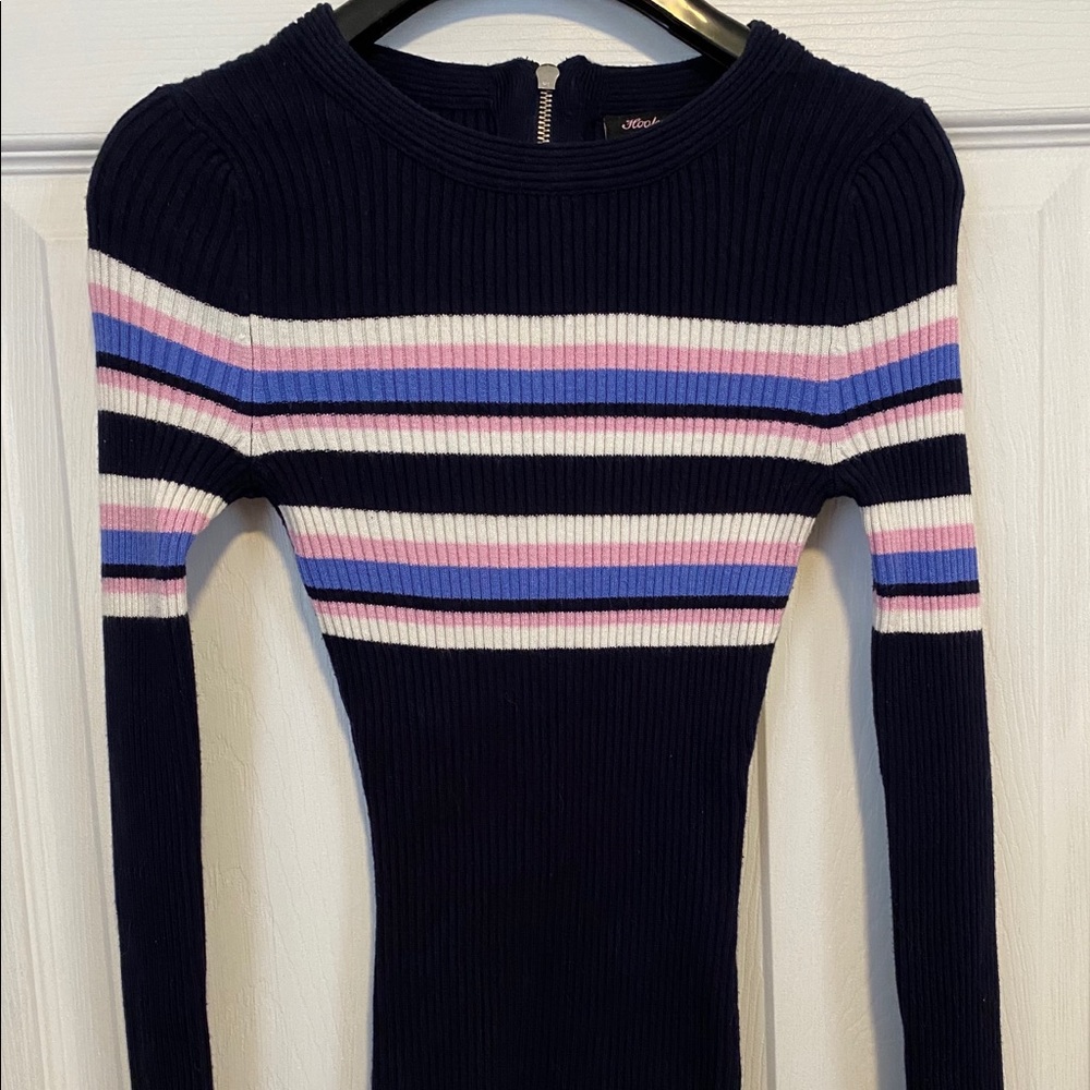 Dark blue striped fitted crew neck size XS